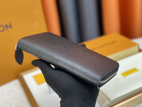 LVコピーウォレット側面デザイン